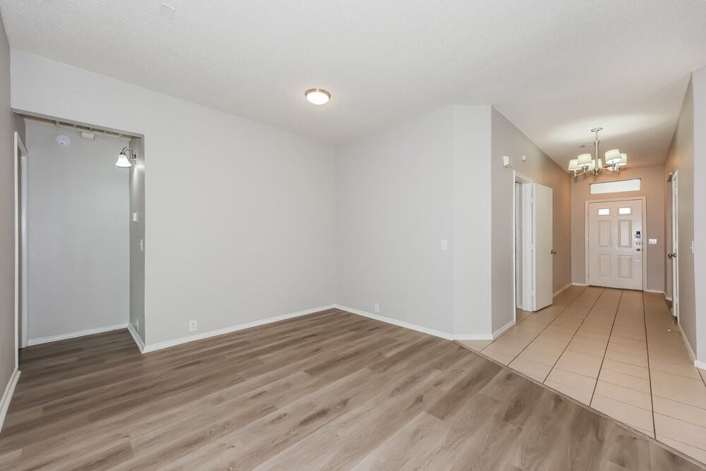833 Lariat Dr - Photo 4 of 16