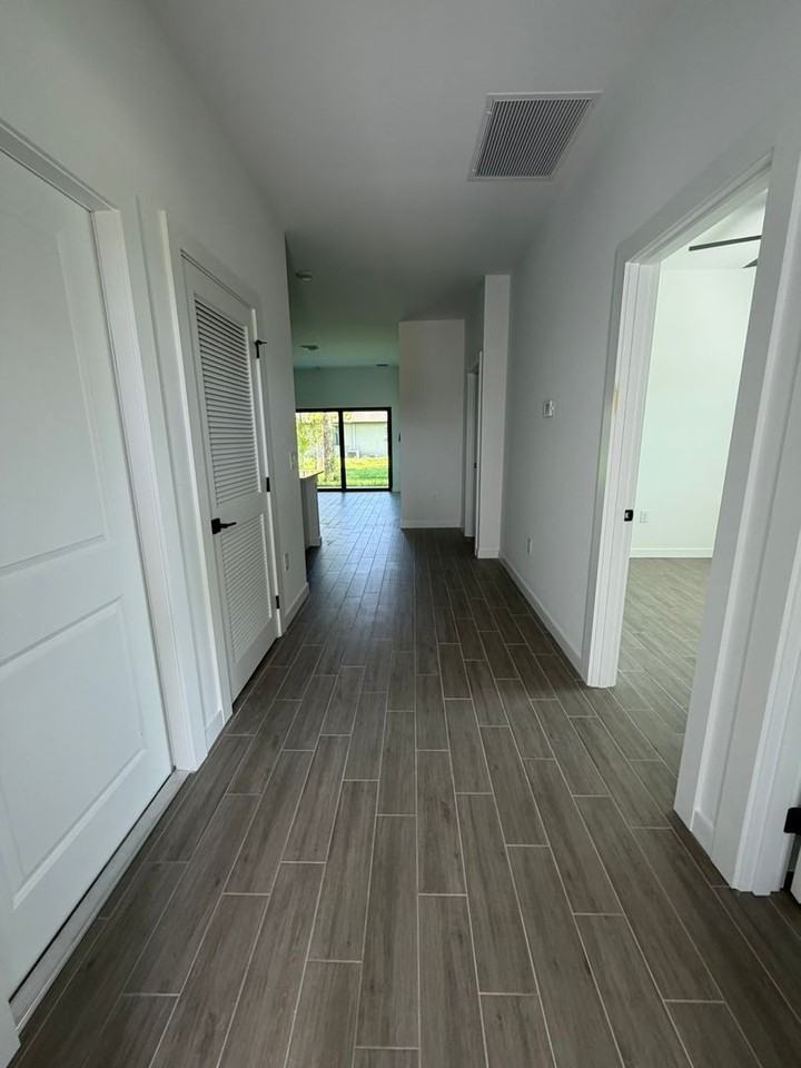 1504 Gary Ln - Photo 2 of 39