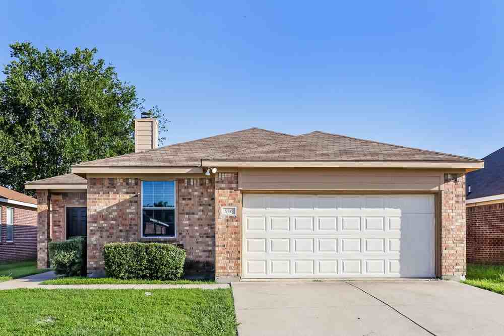 916 Buffalo Springs Dr