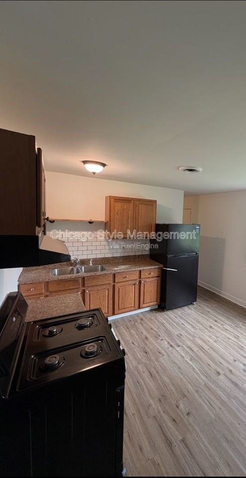 1928 Campbell Ave - Photo 3 of 10
