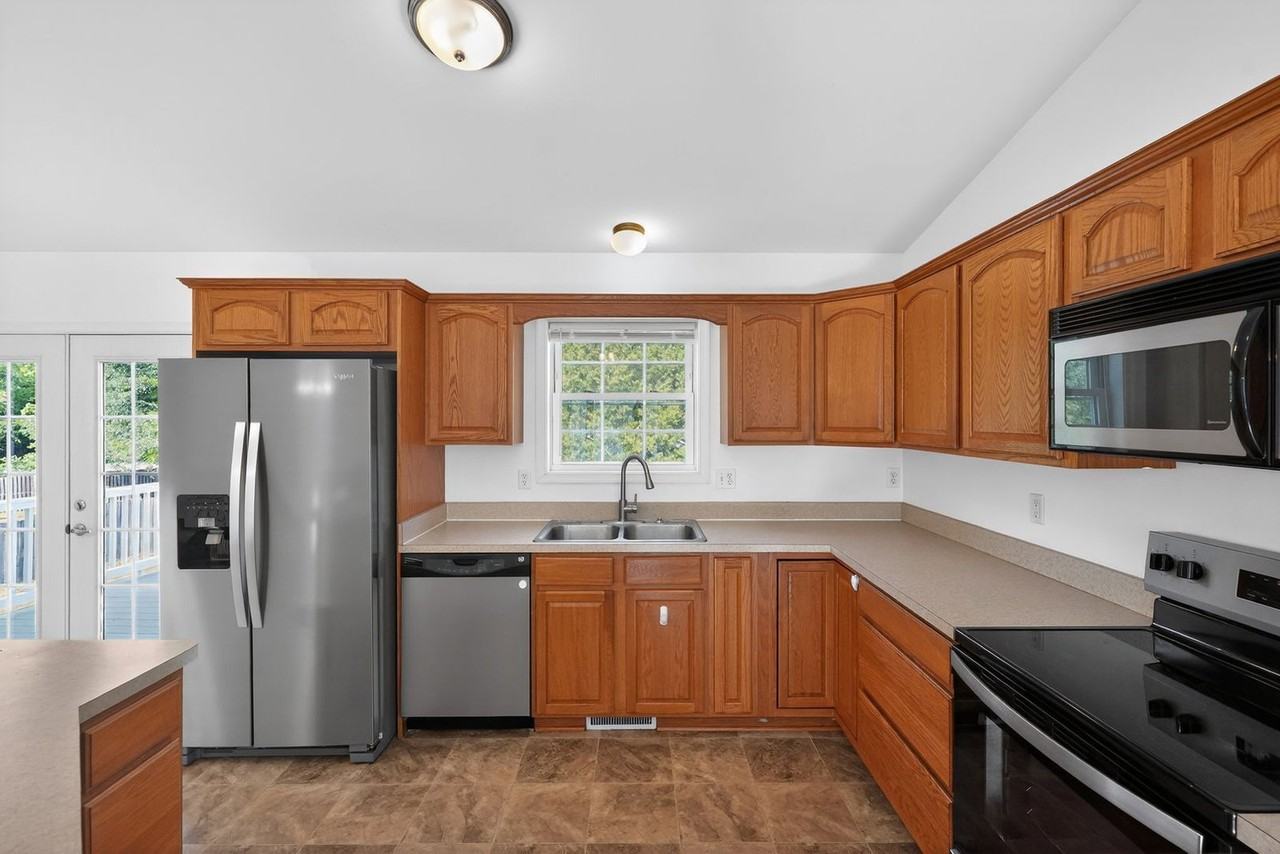 22628 Rue Woods Dr - Photo 2 of 17