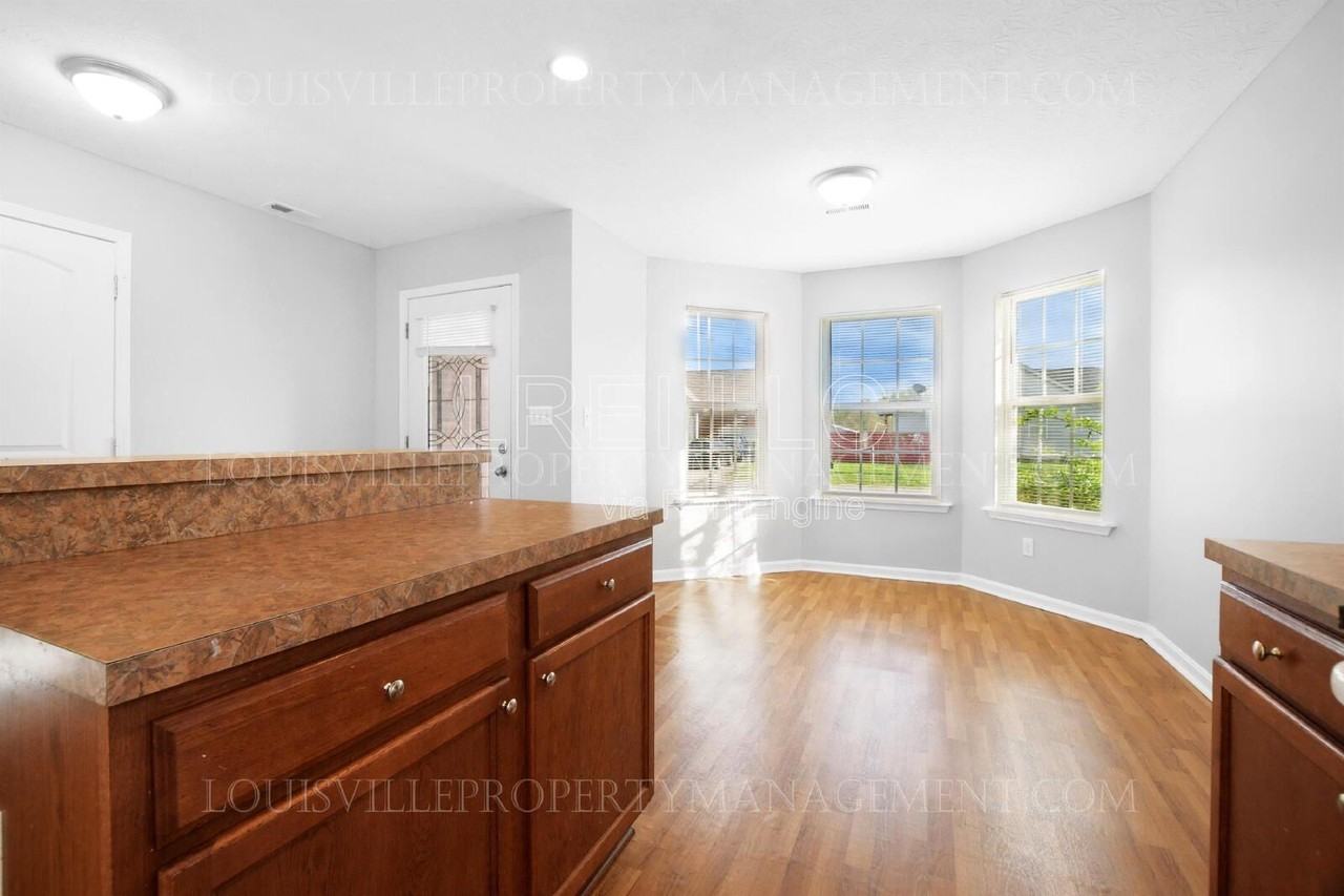7019 James Madison Way - Photo 3 of 20