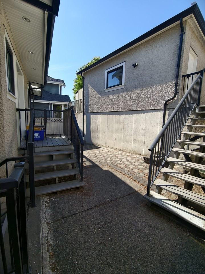 1731 62nd Ave E - Photo 2 of 9