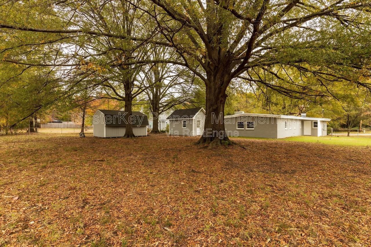 6313 Johnsdale Rd - Photo 2 of 31