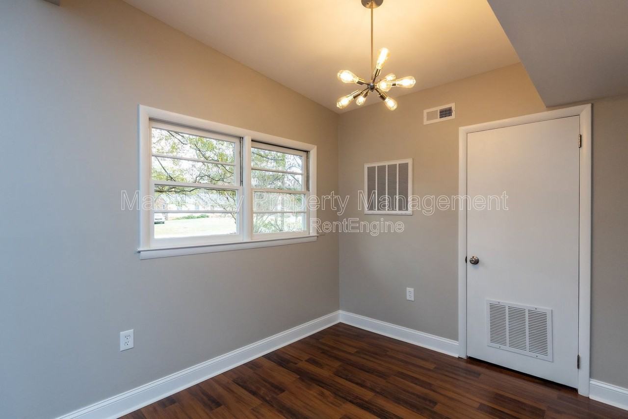 6313 Johnsdale Rd - Photo 7 of 31