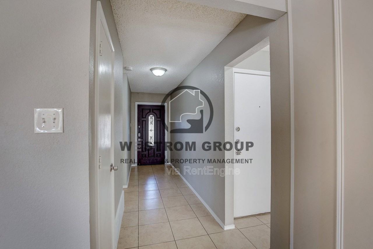 420 Revolution Ln - Photo 6 of 40