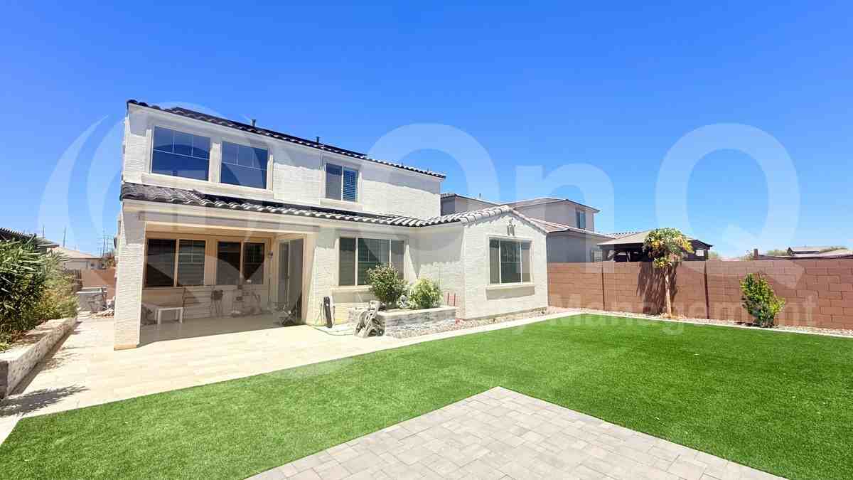 12129 W Luxton Ln - Photo 3 of 6