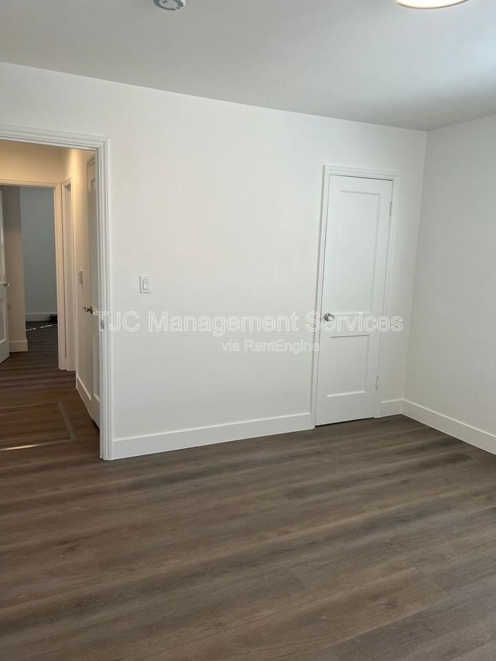 433 Harrison St - Photo 7 of 14