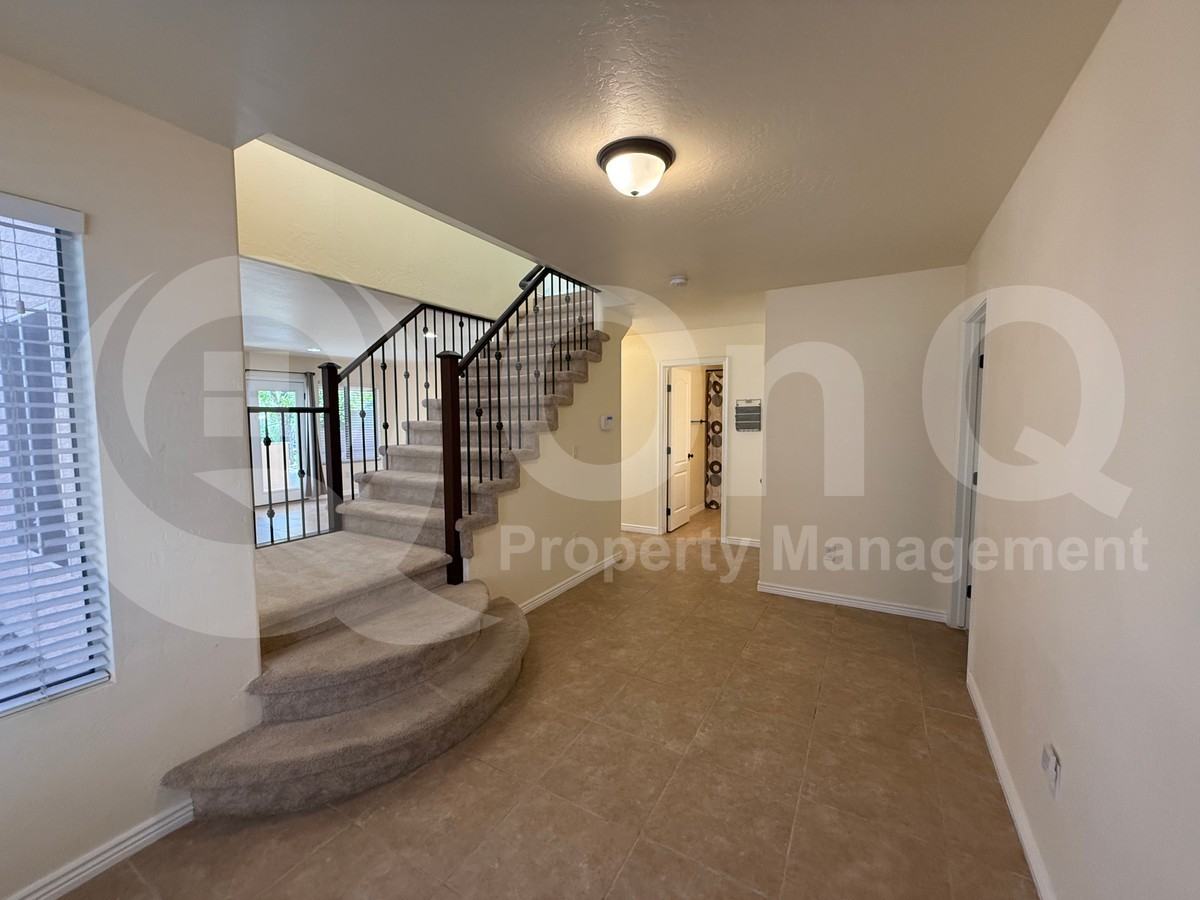 20415 N 17th Pl - Photo 5 of 37