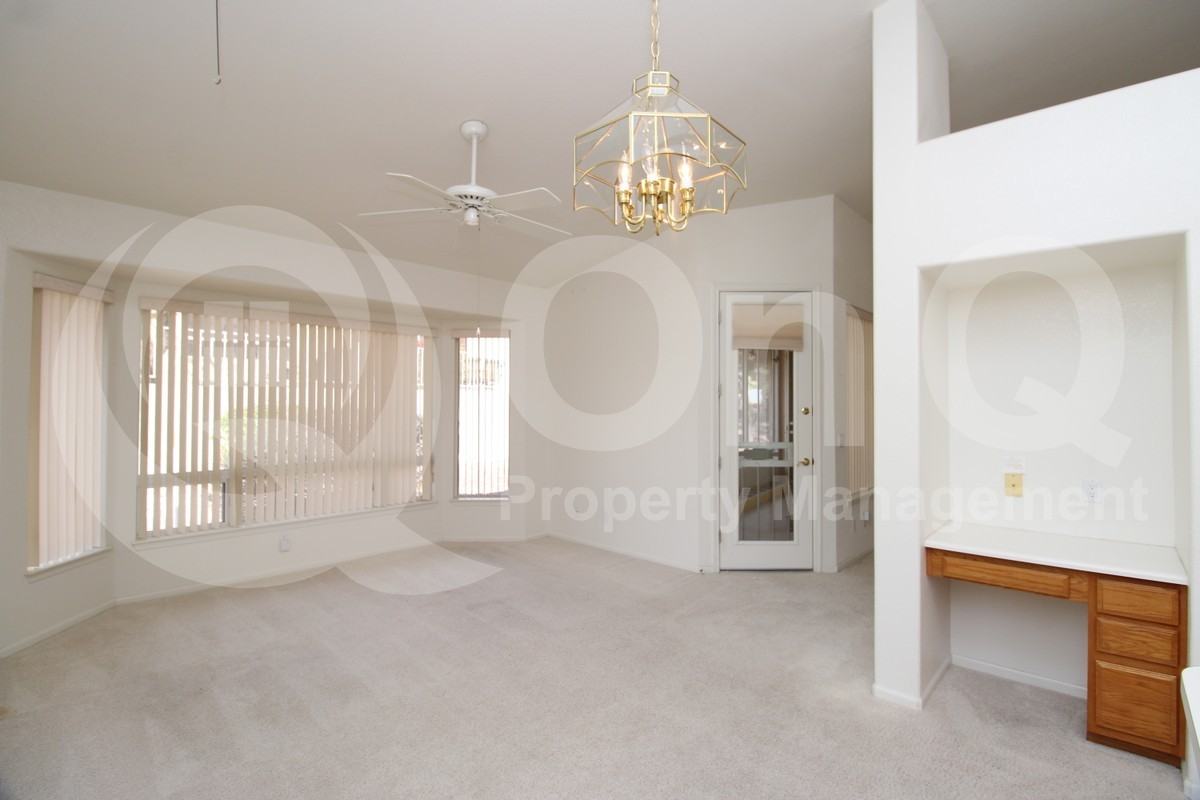 8950 E Yucca Blossom Dr - Photo 7 of 27