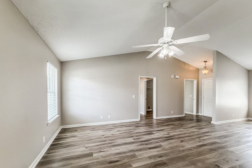 2116 Cason Trl - Photo 4 of 16