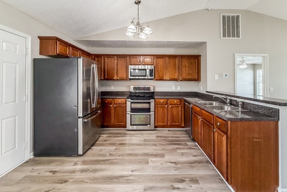 2116 Cason Trl - Photo 6 of 16