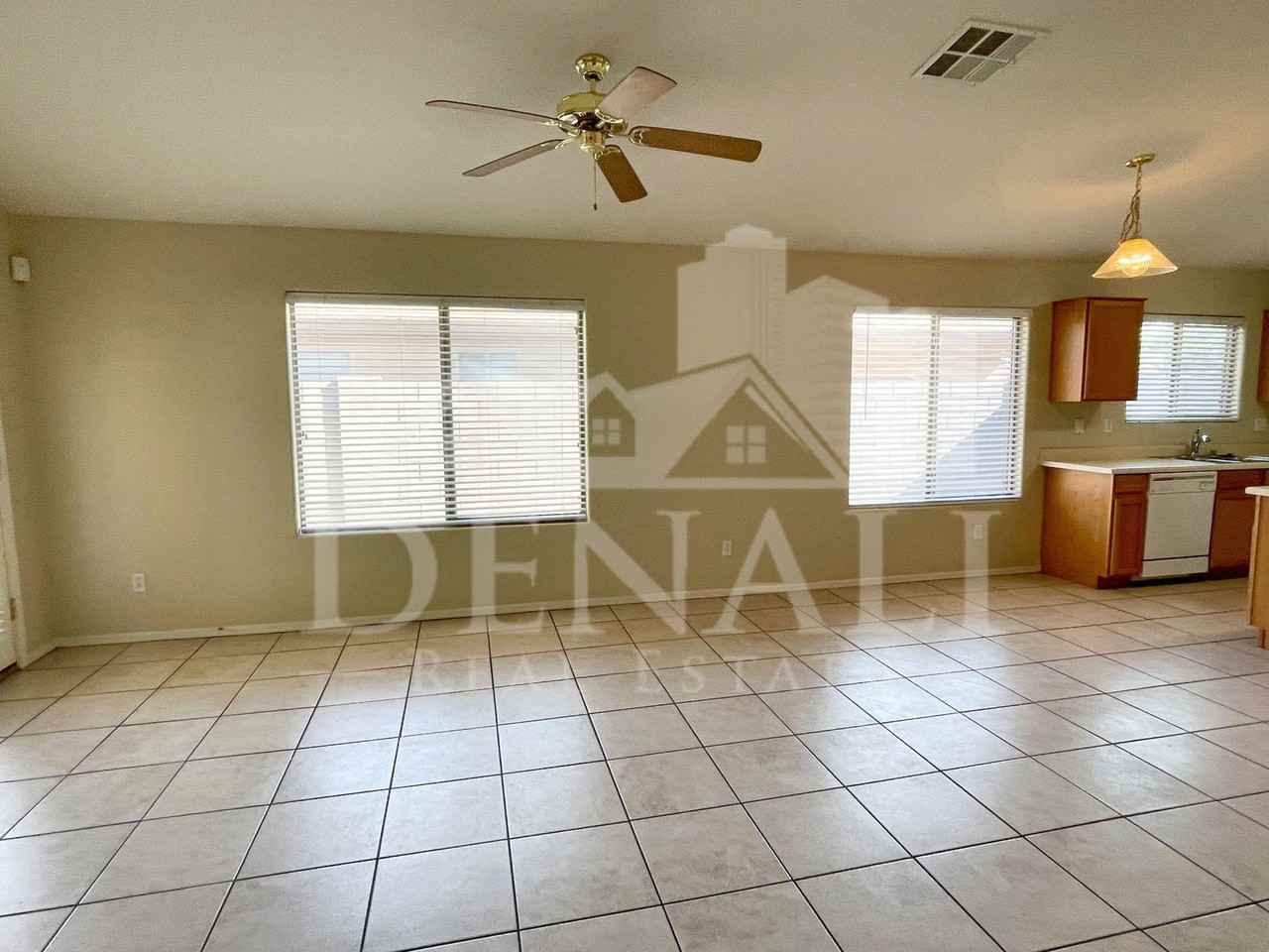 7220 S 55th Dr - Photo 5 of 22