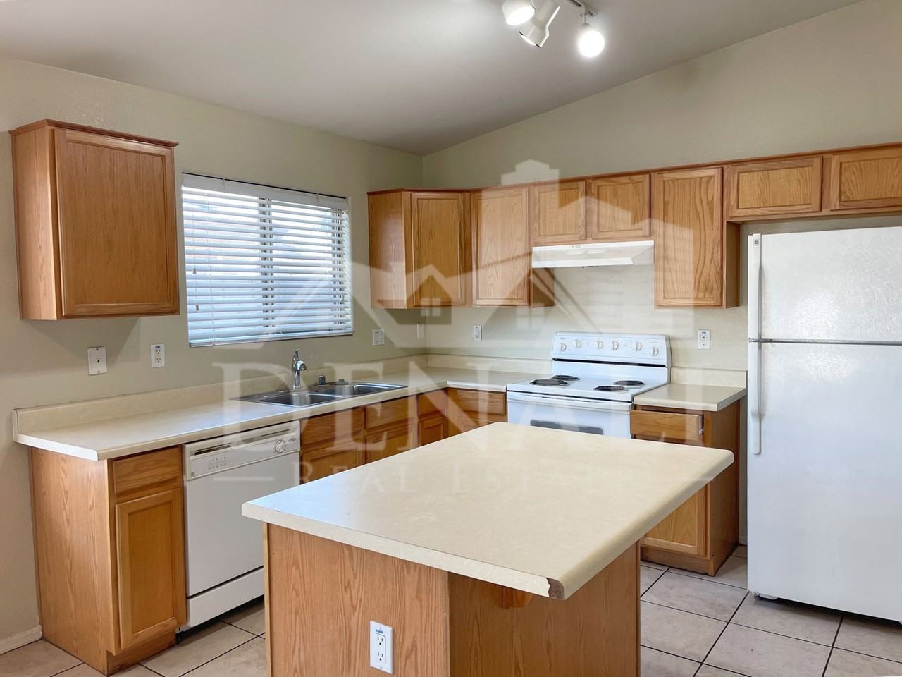 7220 S 55th Dr - Photo 7 of 22