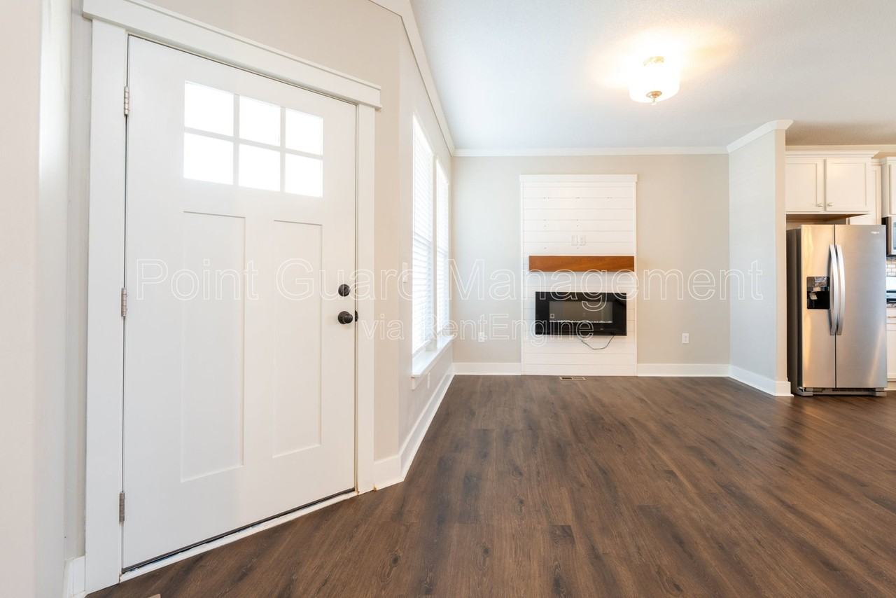 331 N 127th St E #305 - Photo 3 of 50