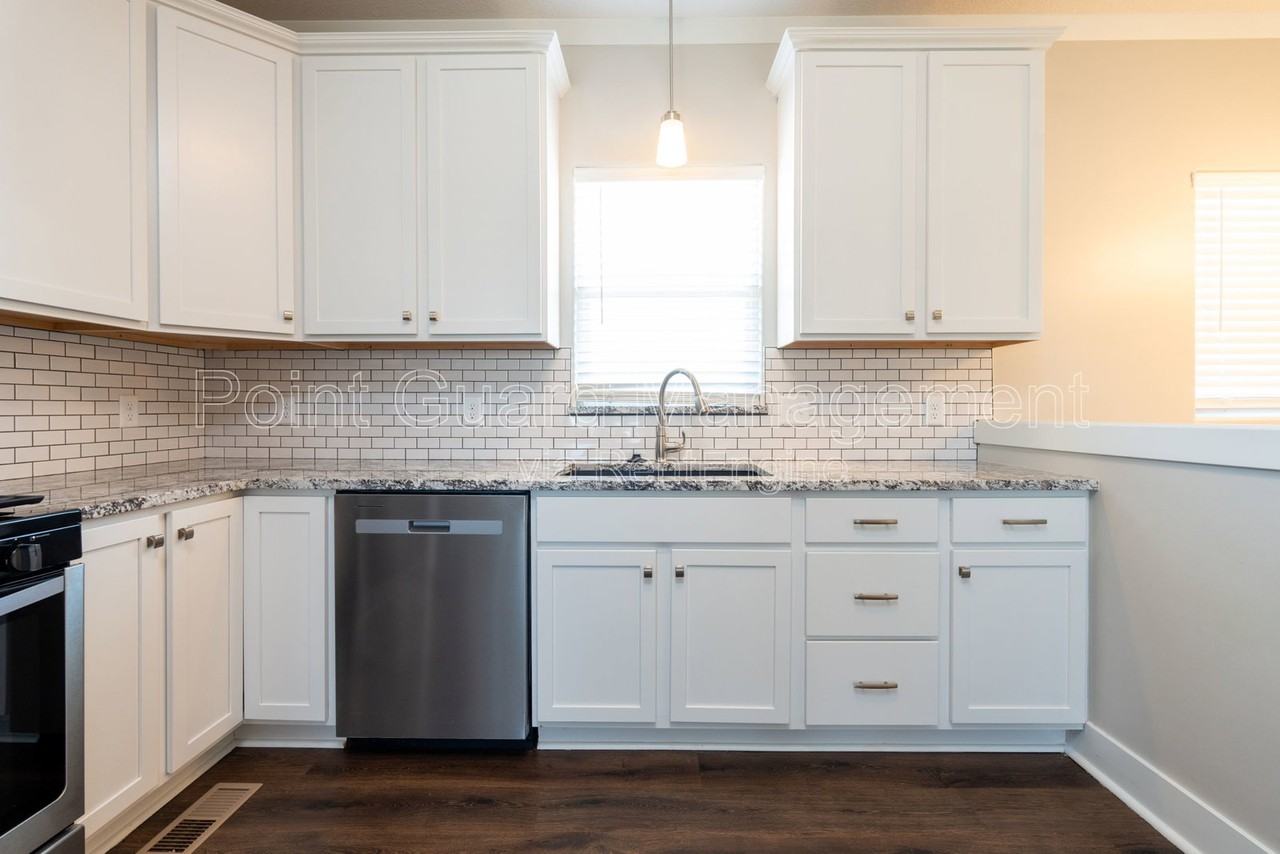 331 N 127th St E #305 - Photo 7 of 50