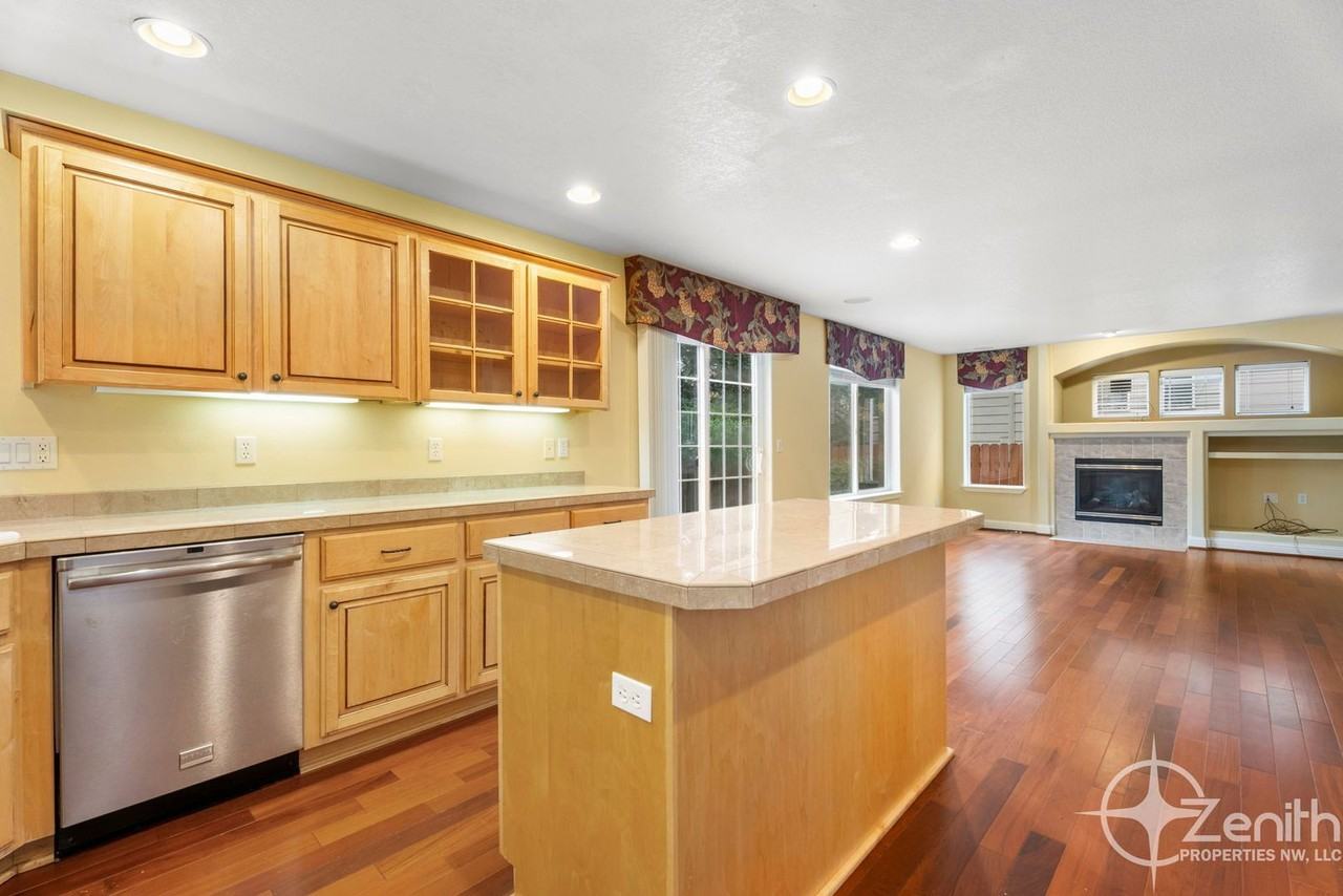 2903 Ne 184th Ave - Photo 6 of 40