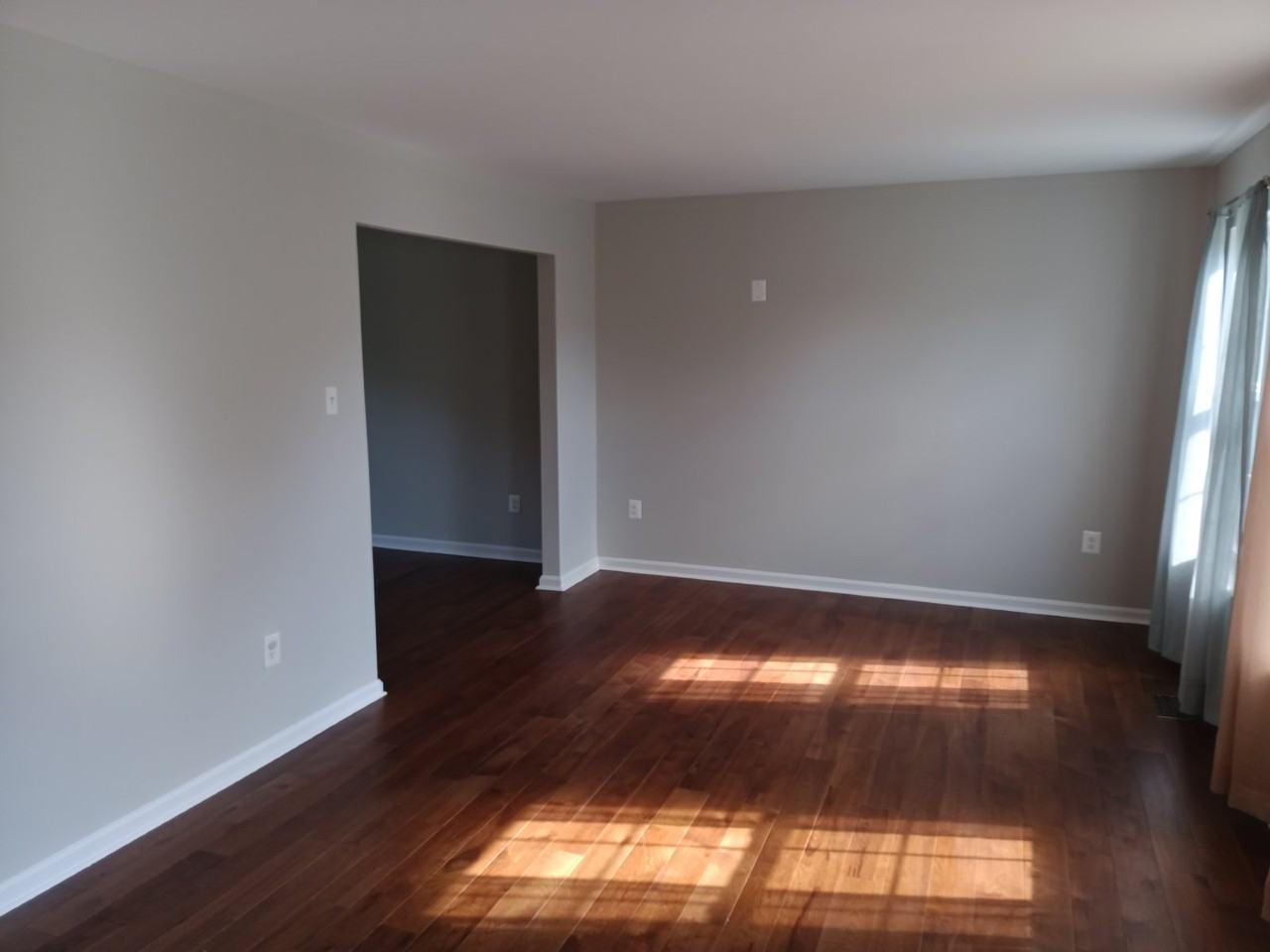 345 Silver Ridge Dr - Photo 5 of 36