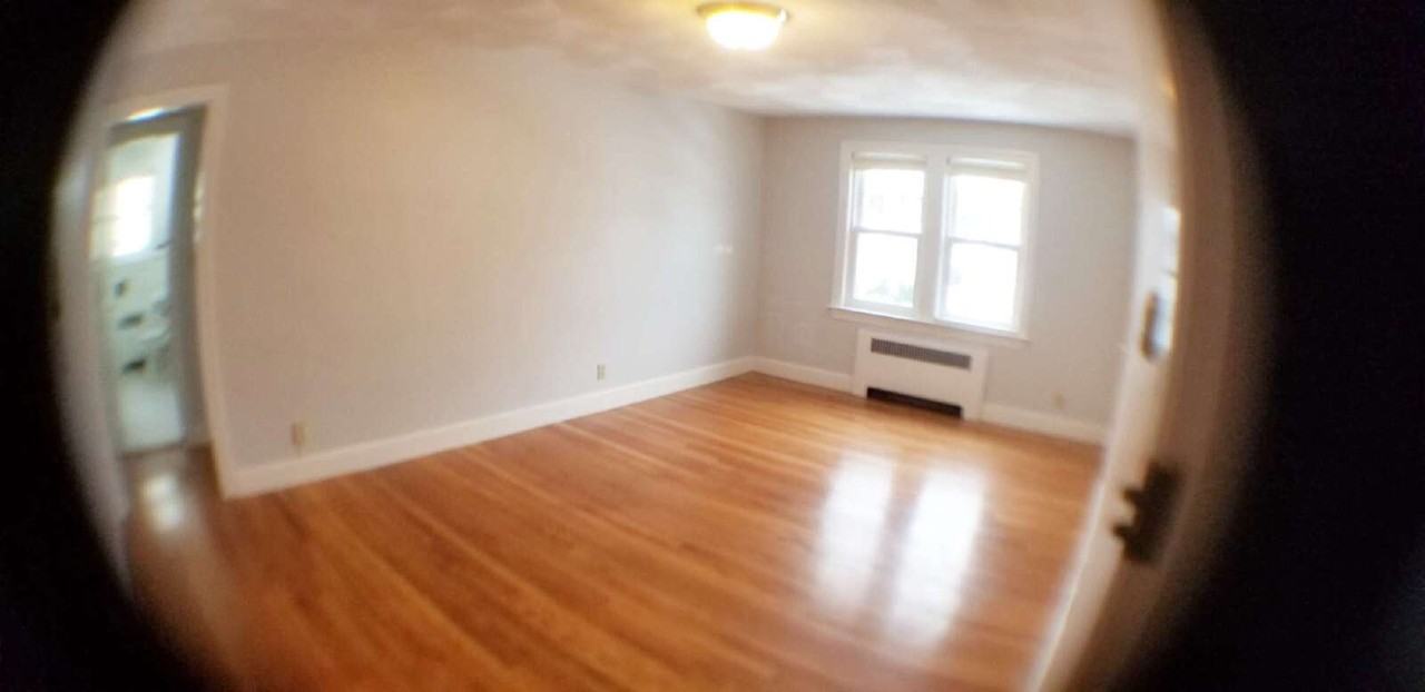 192 Holbrook Rd #4 - Photo 4 of 19