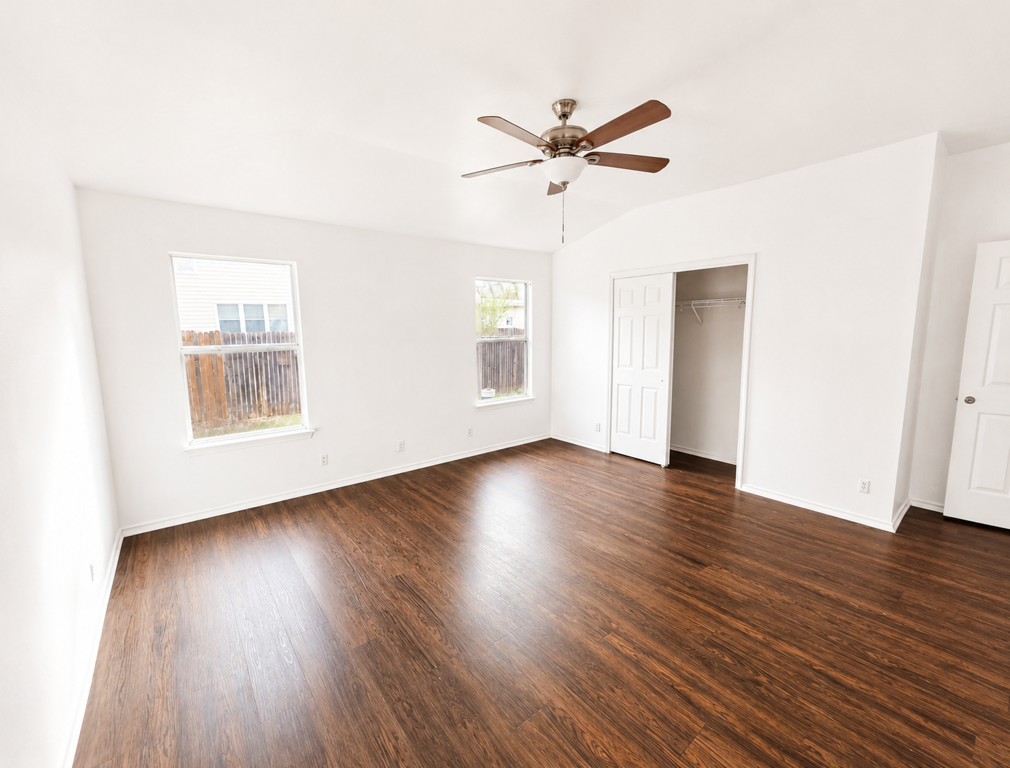 4124 Wensledale Dr - Photo 6 of 19