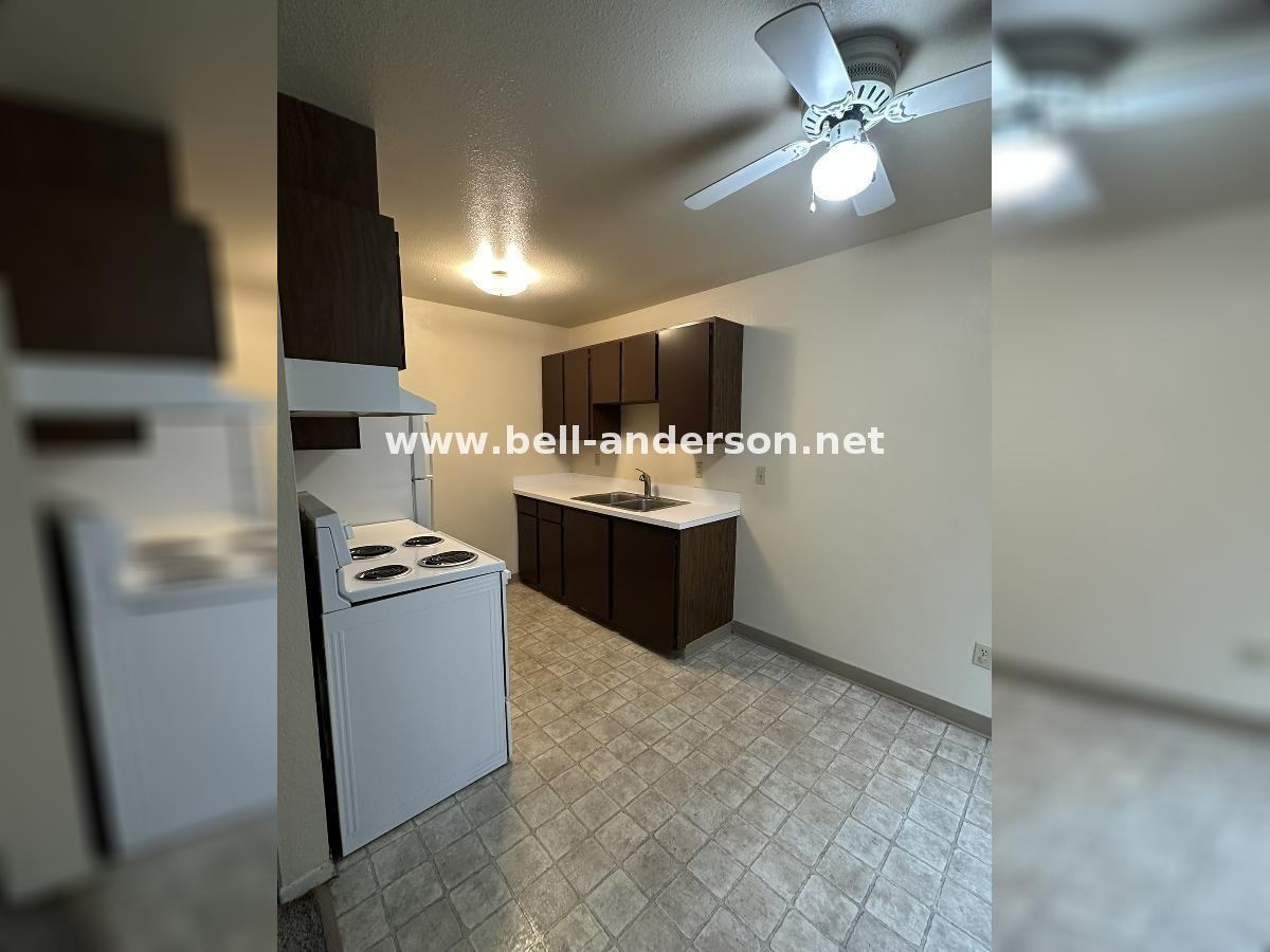 11024 Se 223rd Pl Apt C - Photo 2 of 11