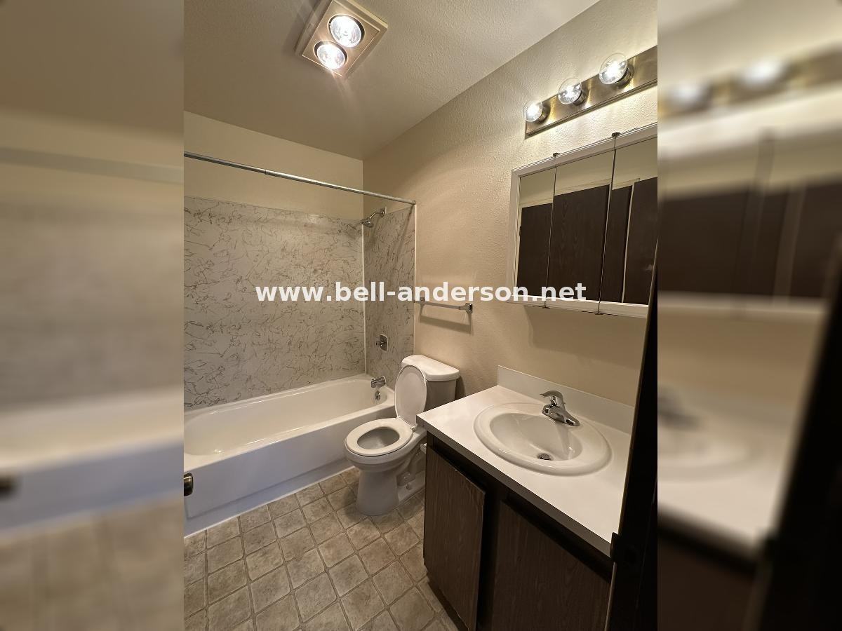 11024 Se 223rd Pl Apt C - Photo 3 of 11