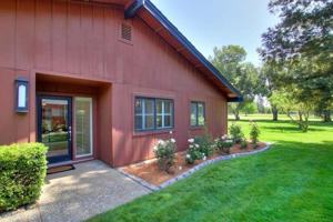 featured image of 44771 Garden Ct