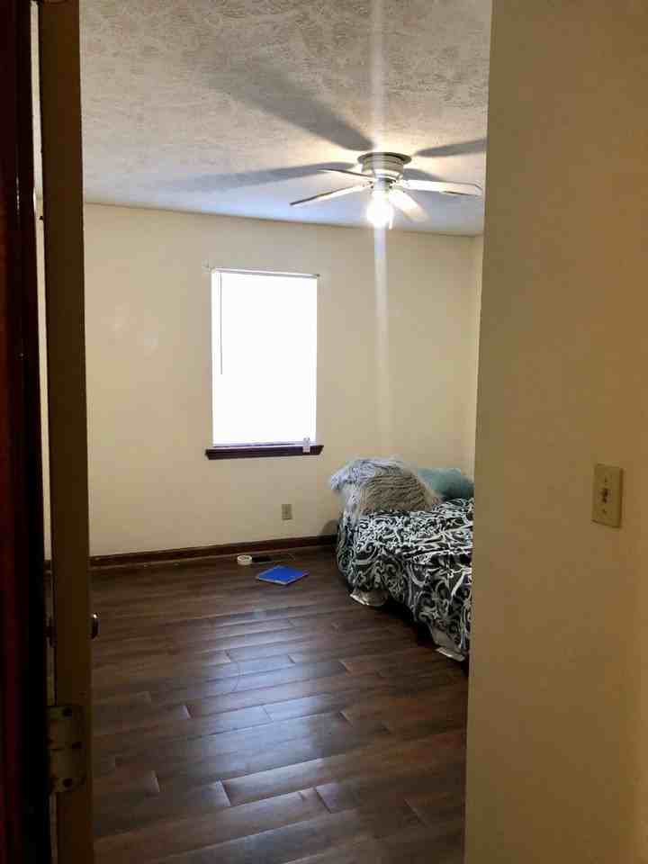 503 S Montgomery St #C - Photo 4 of 8