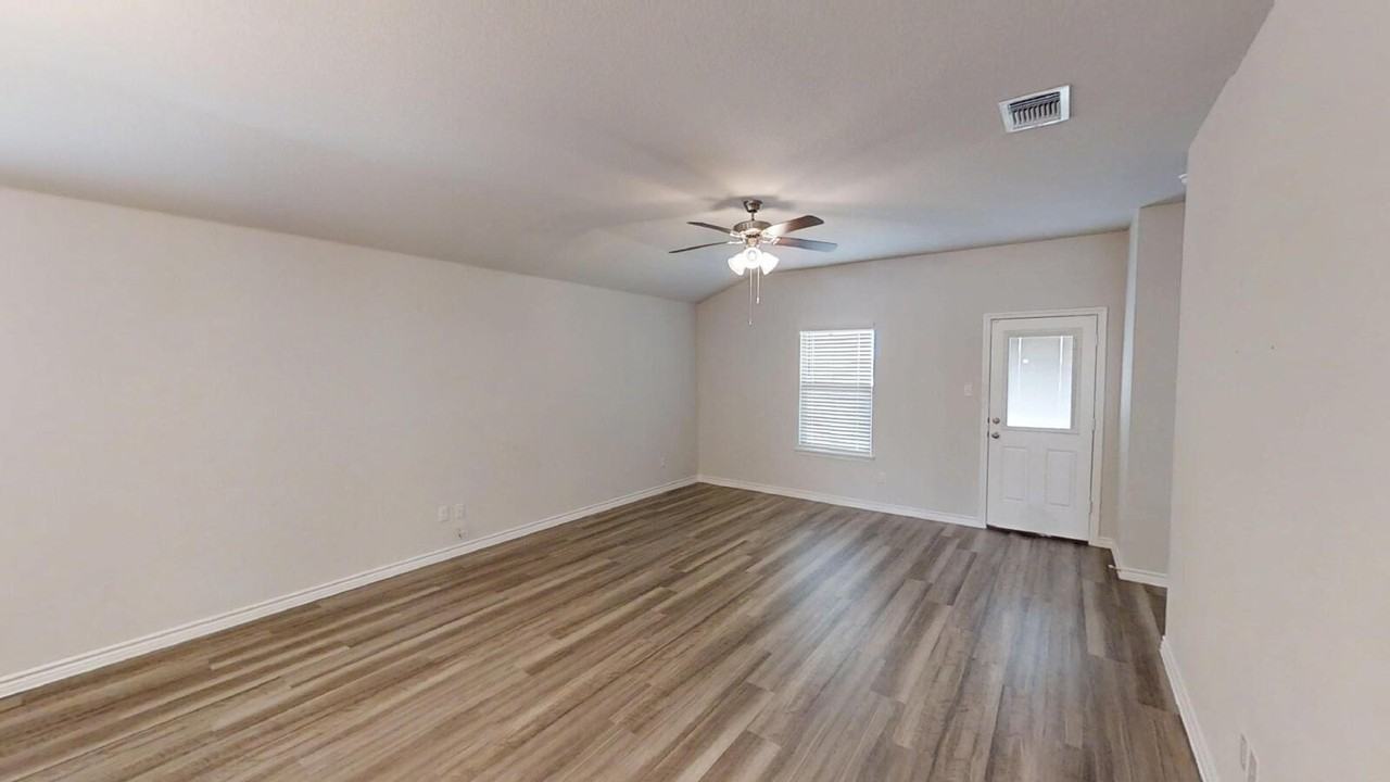 1908 Rosson St - Photo 4 of 28