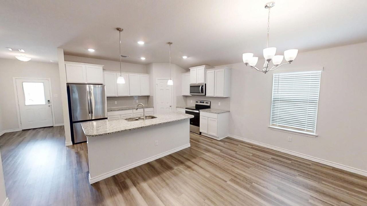 1908 Rosson St - Photo 7 of 28