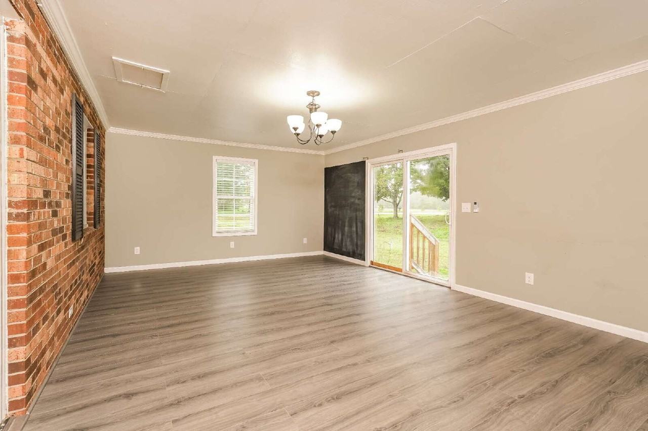 717 Milling Rd - Photo 7 of 21