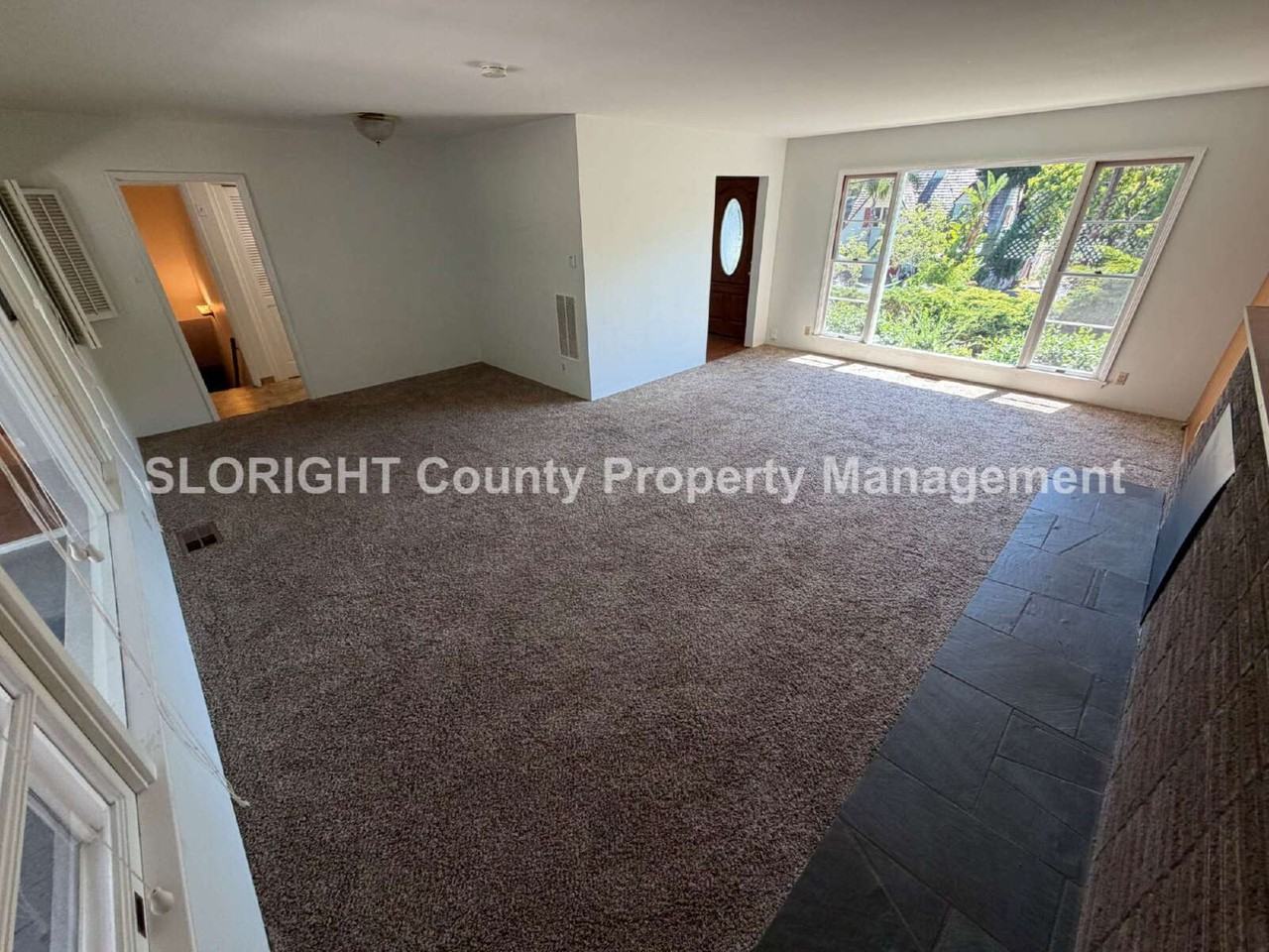 137 Broad St - Photo 4 of 26