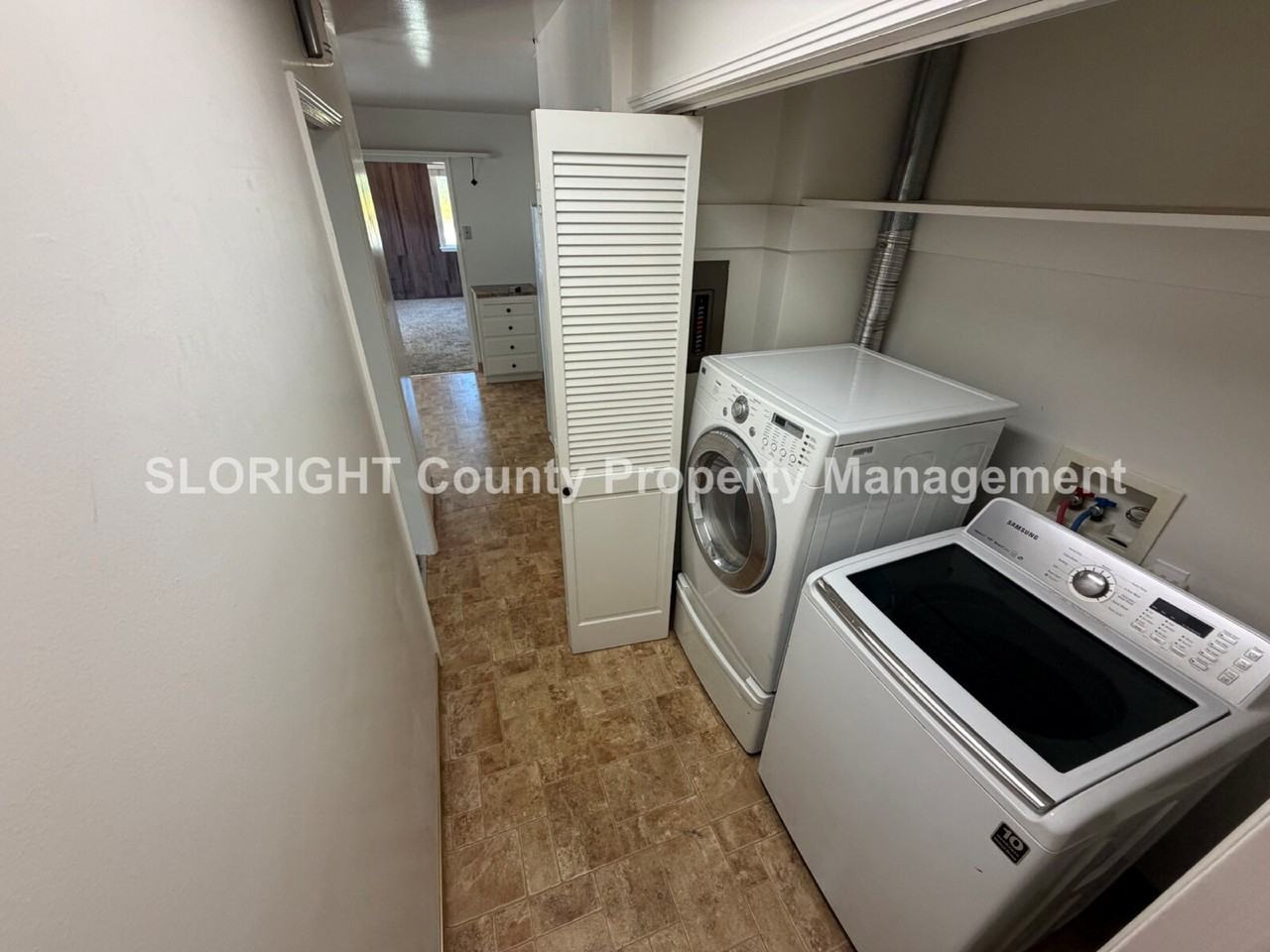 137 Broad St - Photo 5 of 26