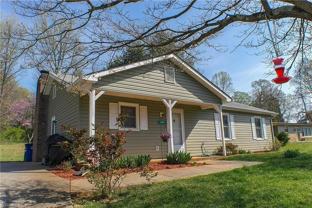 4749 Eastwin Dr - Photo 1 of 1