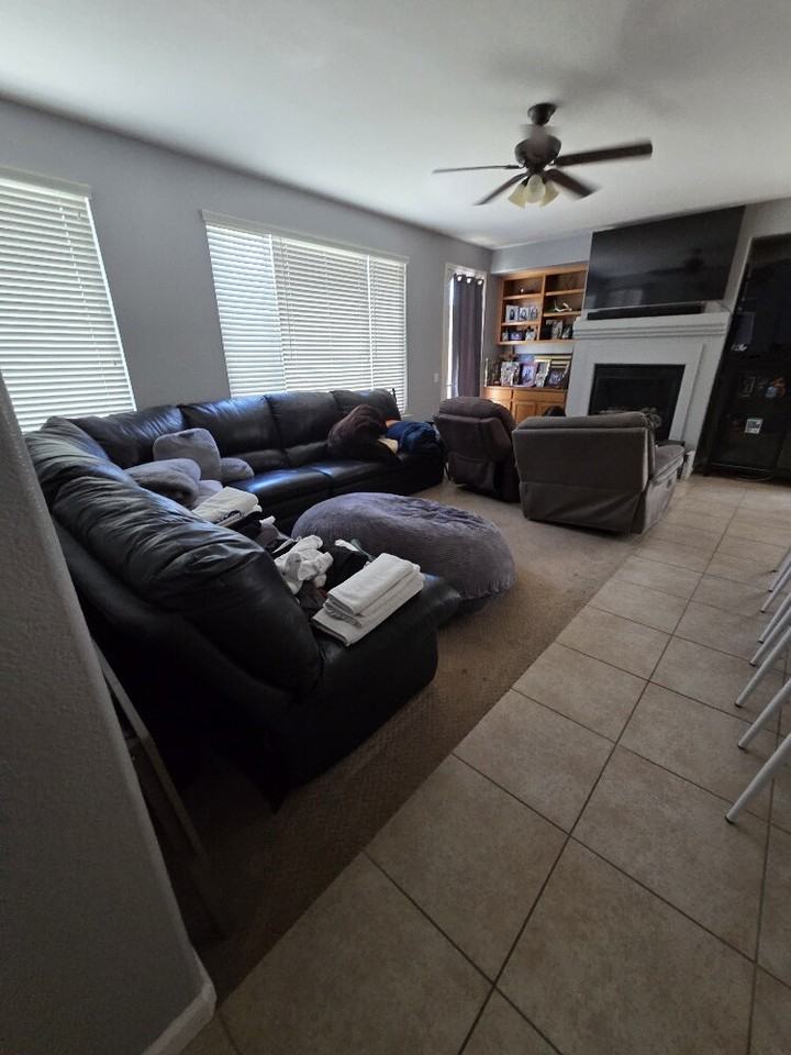 7826 Lahontan Ct - Photo 3 of 15