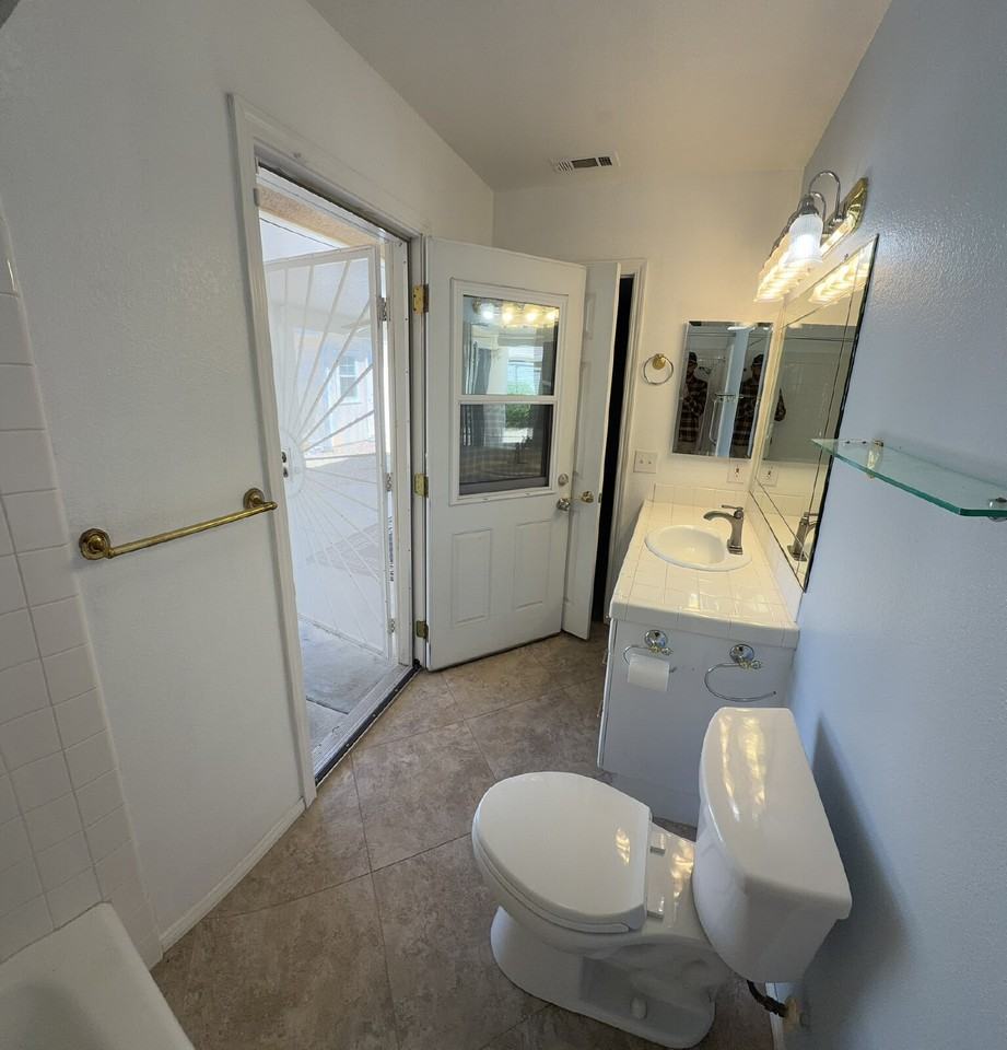 1245 Millie Dr - Photo 4 of 15