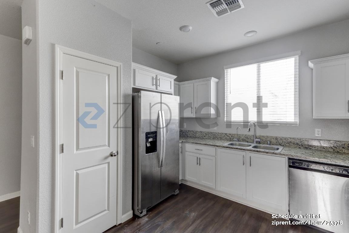 174 Sullivan Dr - Photo 7 of 21