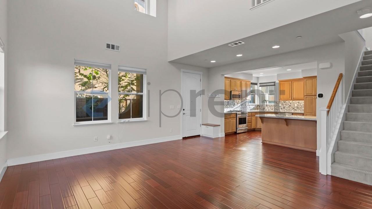 133 Avon Ter - Photo 4 of 29