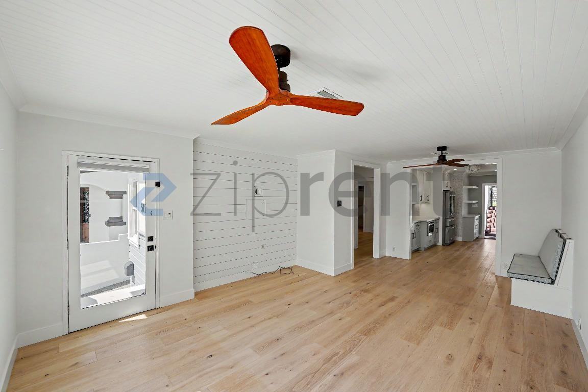 517 Sapphire St - Photo 6 of 30