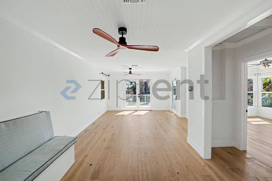 517 Sapphire St - Photo 7 of 30