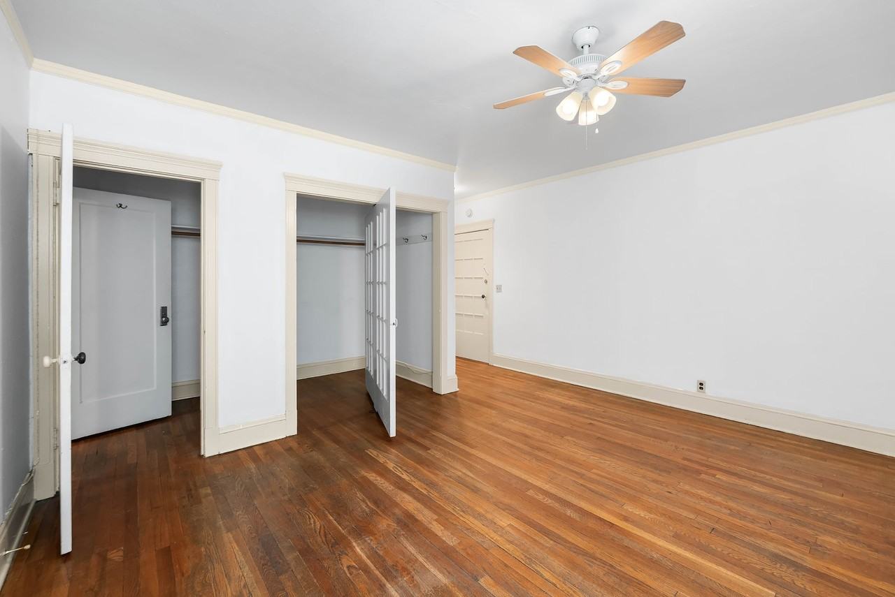 Paramount Apartments - Photo 7 of 35
