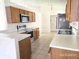 143 N Weathersfield Ave - Photo 1 of 1
