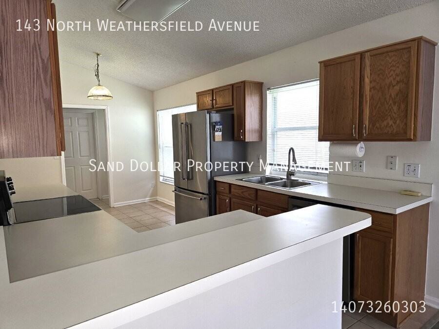 143 N Weathersfield Ave - Photo 4 of 22