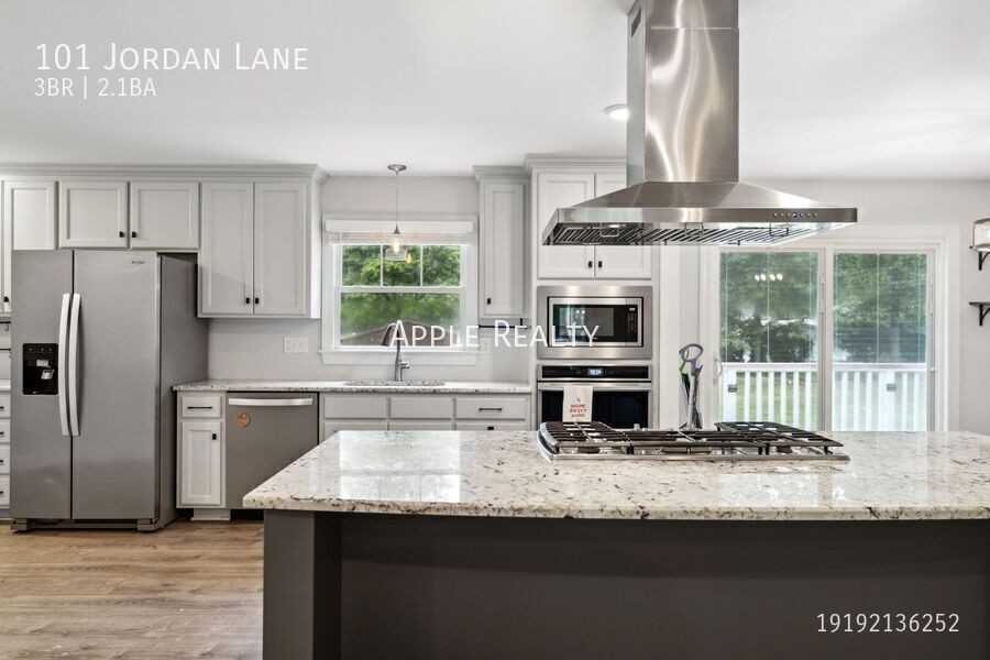 101 Jordan Ln - Photo 2 of 20