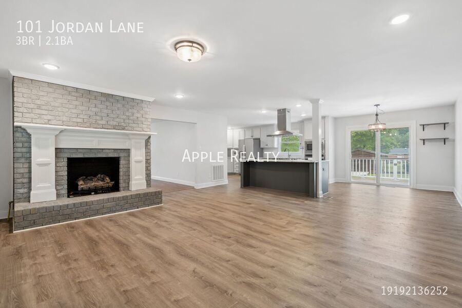 101 Jordan Ln - Photo 5 of 20
