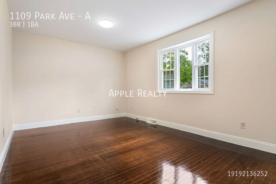 1109 Park Ave #A - Photo 4 of 15