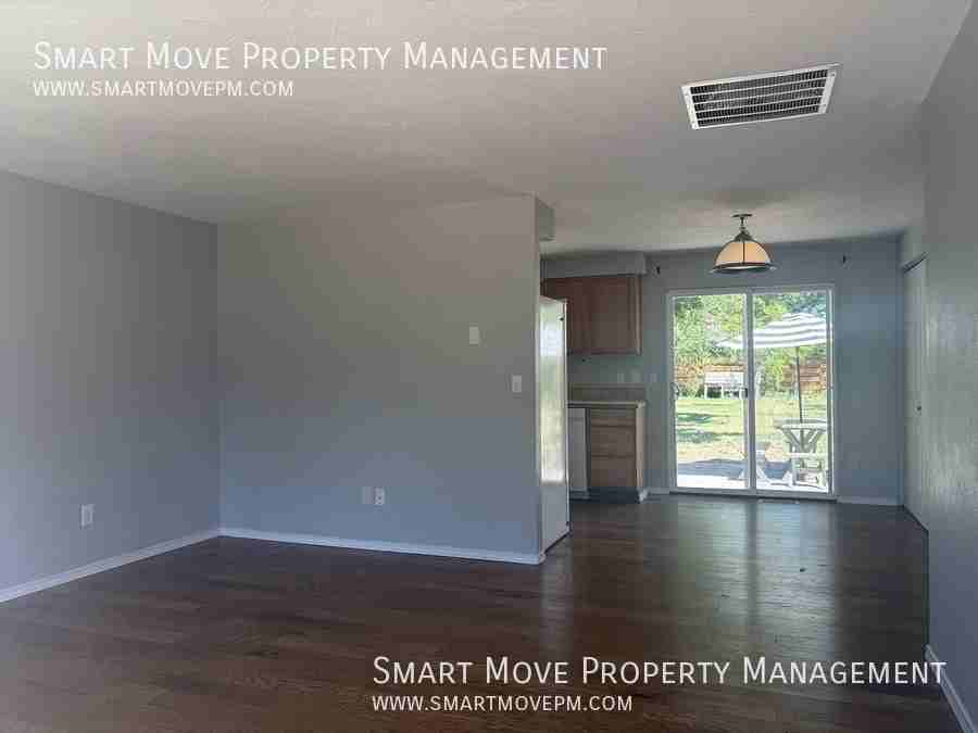 5216 W Wylie Ln - Photo 5 of 26