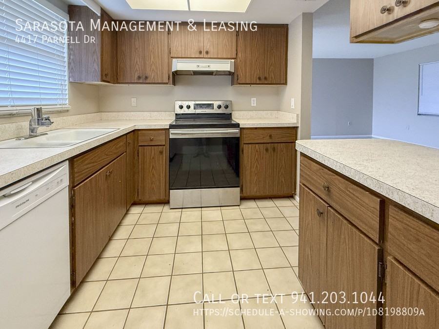 4417 Parnell Dr - Photo 6 of 13