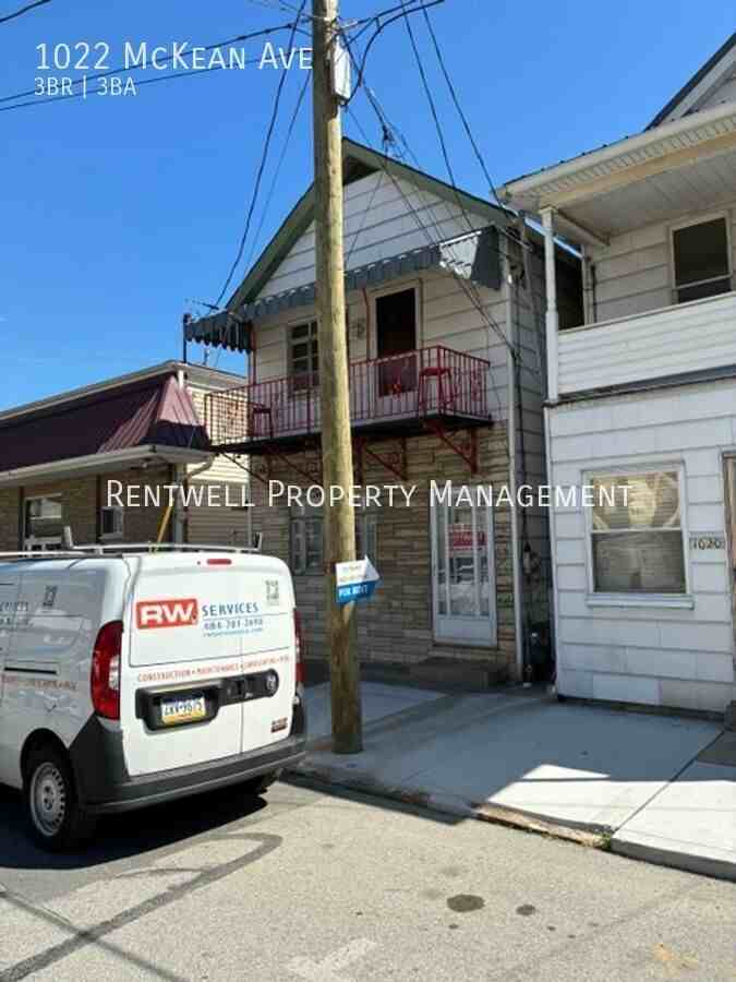 1022 Mckean Ave - Photo 2 of 19