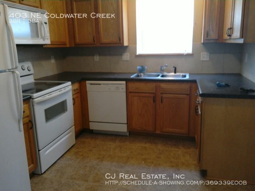403 Ne Coldwater Creek Dr - Photo 4 of 9